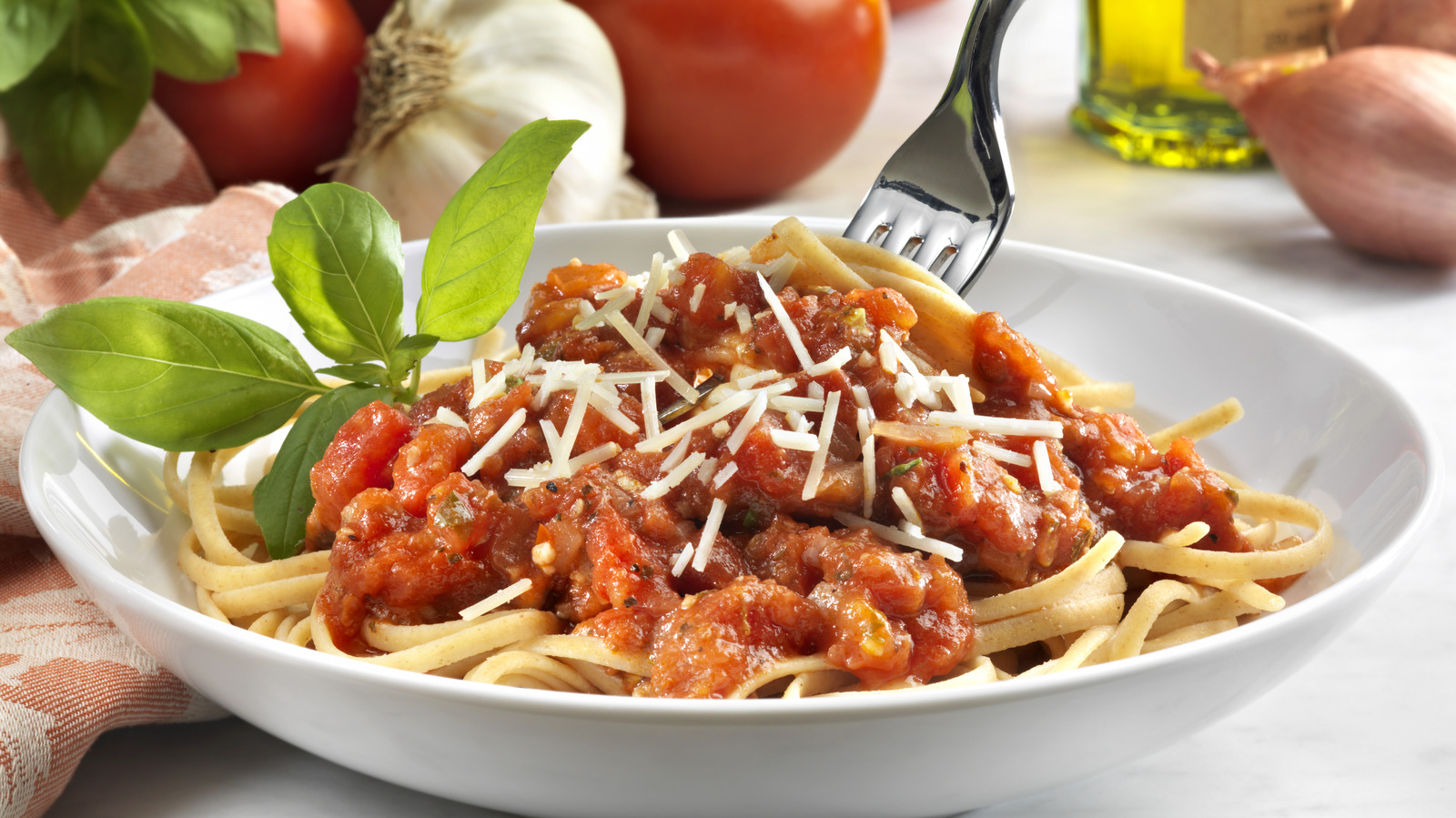 Secrets For Making The Perfect Spaghetti Sauce You'll Wish You Knew Sooner