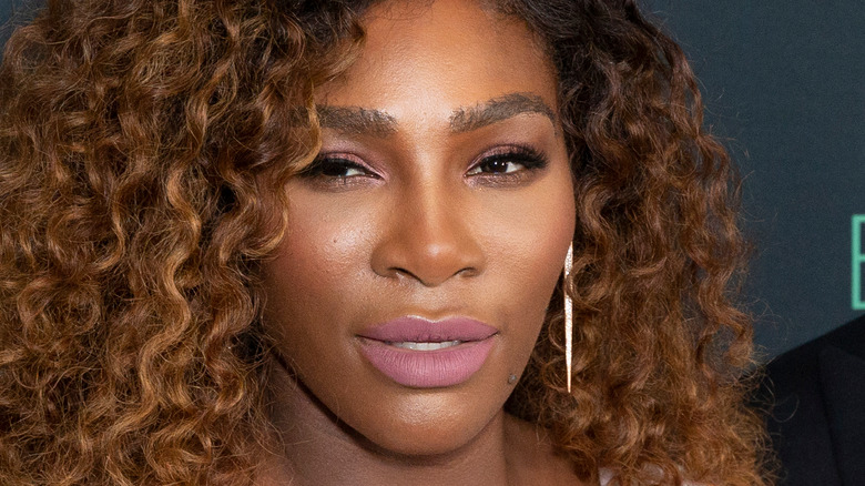 serena williams red carpet