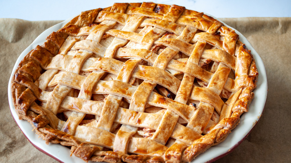 classic lattice apple pie