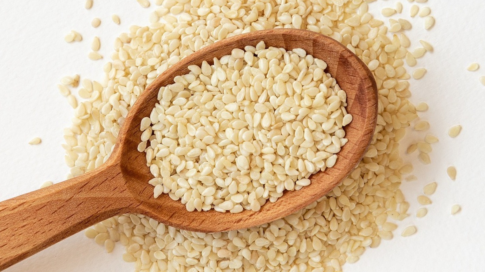 Sesame Seeds Are An Unexpected Way To Upgrade Fried Eggs