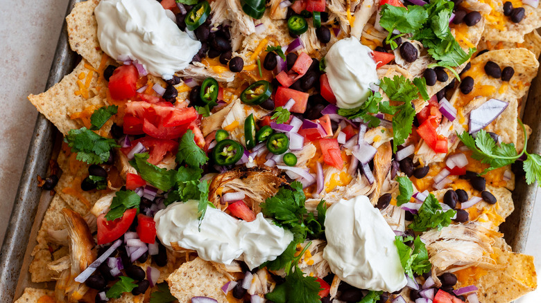 loaded sheet pan chicken nachos