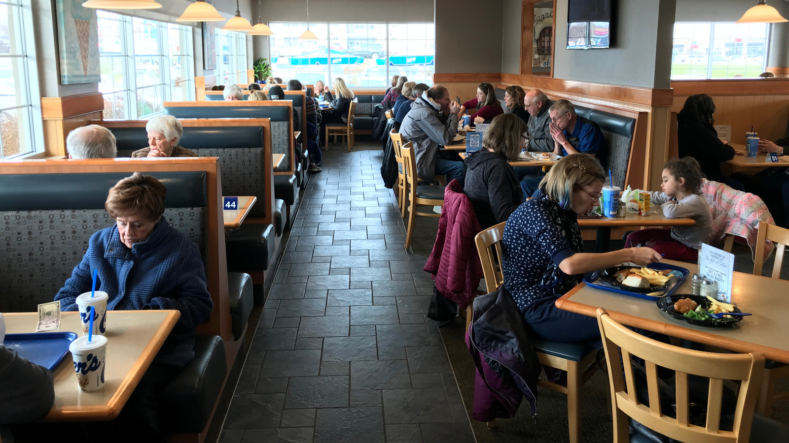 <a href="https://www.mashed.com/2212671/side-dish-culvers-employees-hate-mashed-potatoes/" target="_blank">This Culver’s Side Doesn’t Have The Best Reputation With Employees</a>