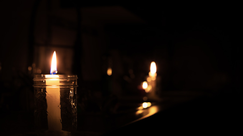 candles in mason jars during power outage