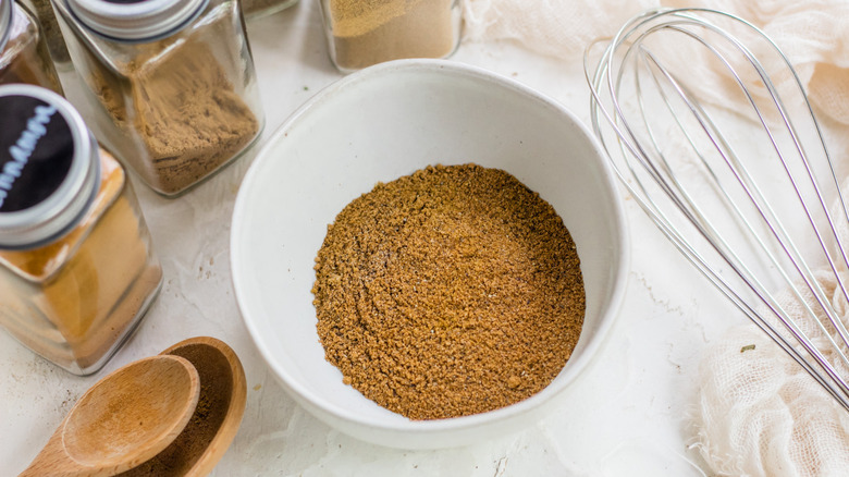 garam masala spices in bowl 