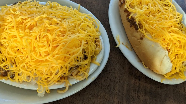   „Skyline Chili“ 3 krypčių ir sūrio kūgis