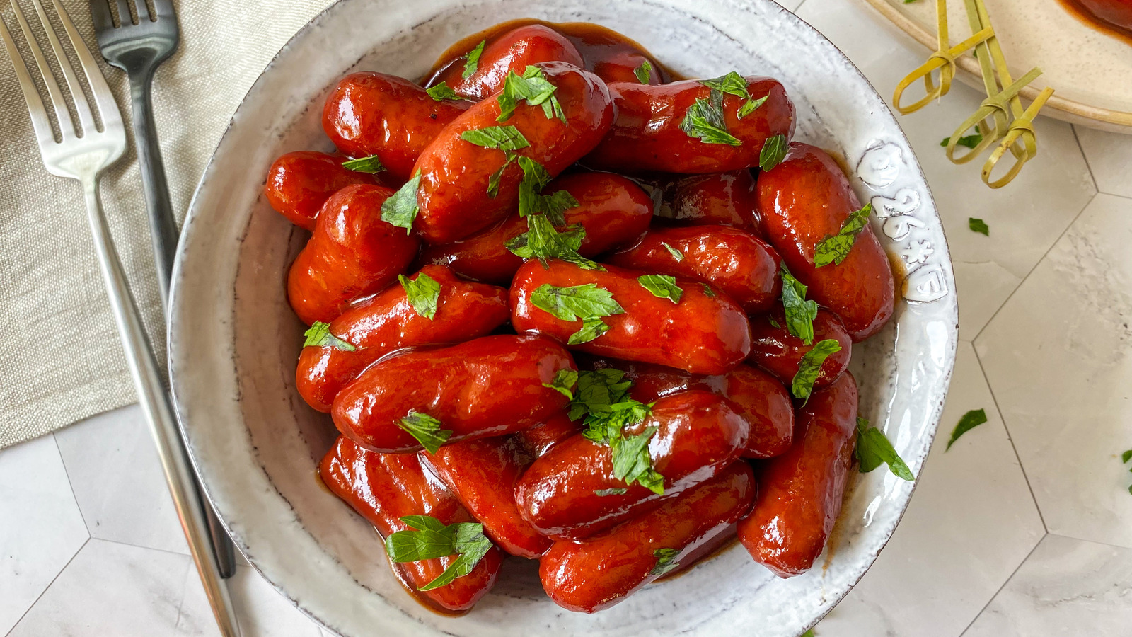 Slow-Cook Your Little Smokies Sausages For A More Flavorful Snack