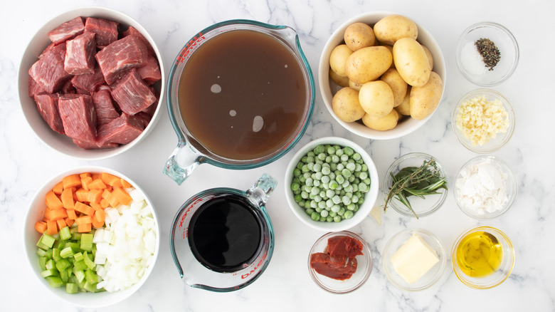 slow cooker beef stew ingredients