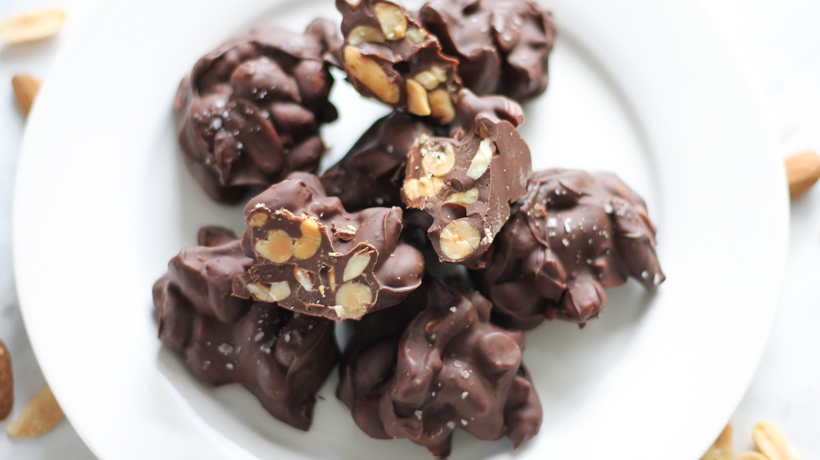 Slow Cooker Chocolate Nut Clusters Recipe
