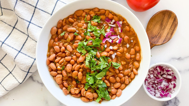 Slow Cooker Pinto Beans Recipe