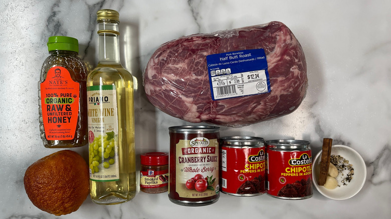 Ingredients for slow cooker cranberry pulled pork