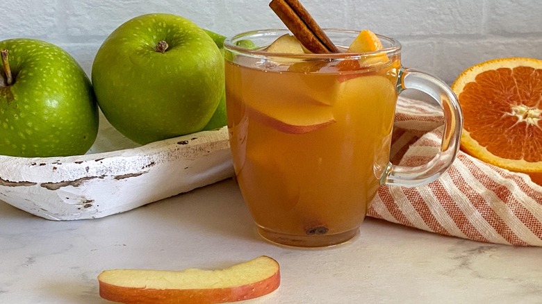 apple cider in glass mug