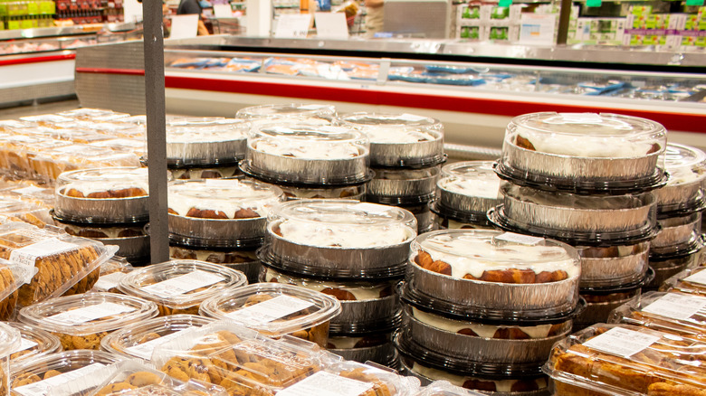 Cinnamon Pull-A-Parts in the baked goods section
