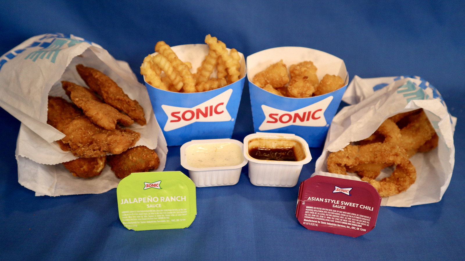 <a href="https://www.mashed.com/1824095/sonic-jalapeo-ranch-asian-sweet-chili-sauce-review/" target="_blank">Sonic Jalapeño Ranch And Asian Sweet Chili Sauce Review: A Zesty Slam Dunk</a>