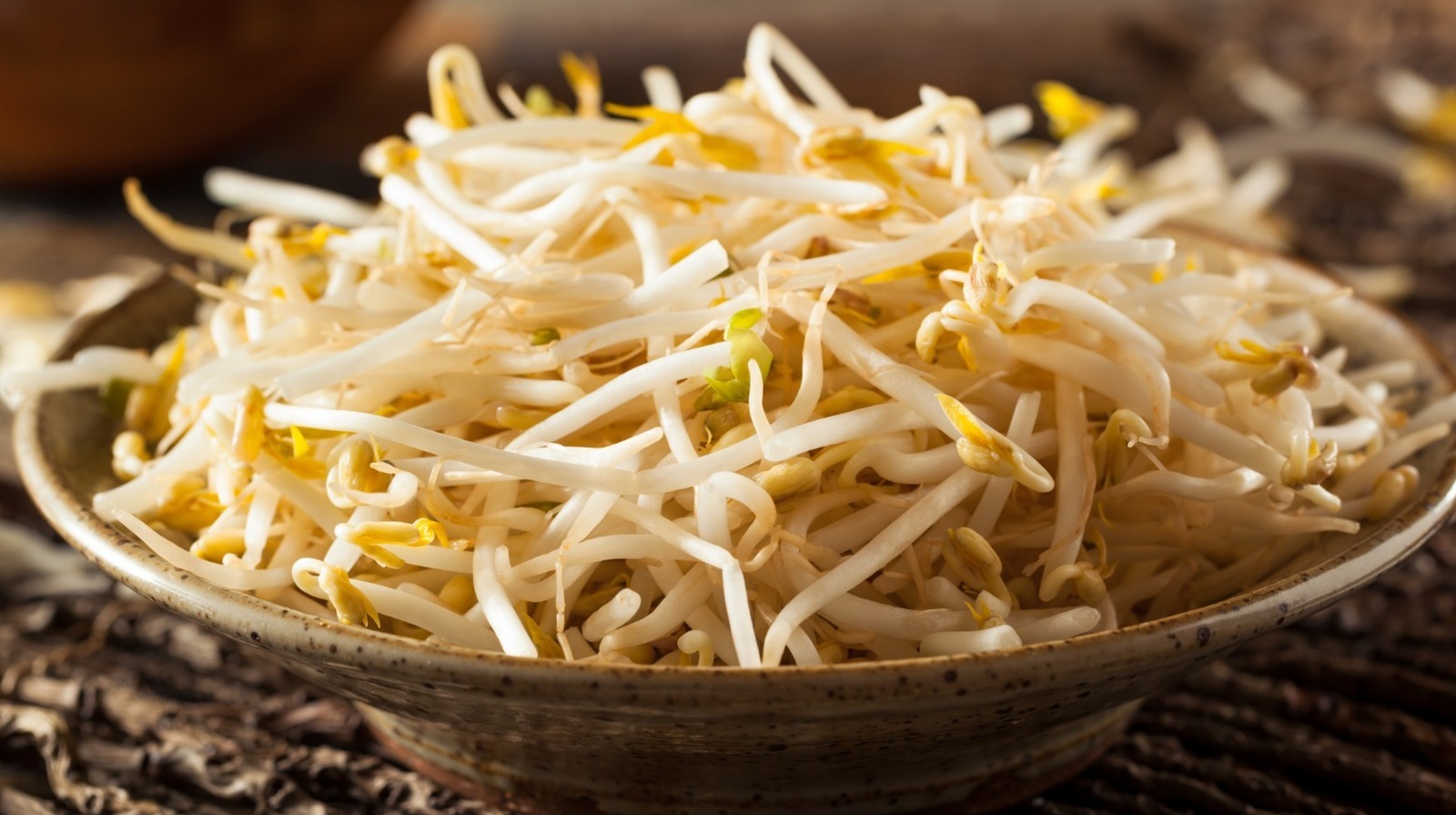 Sookju Namul The Korean Salad That Puts Bean Sprouts In The Limelight
