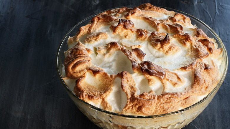 Old fashioned banana pudding
