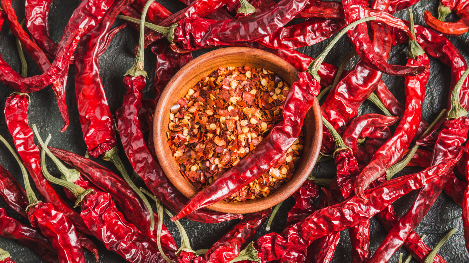 <a href="https://www.mashed.com/2123325/southern-italian-chile-enhance-any-dish-calabrian/" target="_blank">These Southern Italian Chile Flakes Will Upgrade Almost Anything You Sprinkle Them On</a>