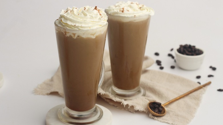 Brown sugar lattes in glasses