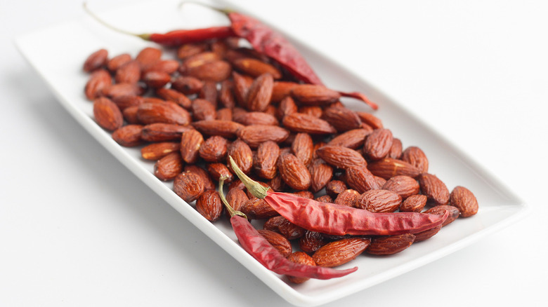 spiced roasted almonds