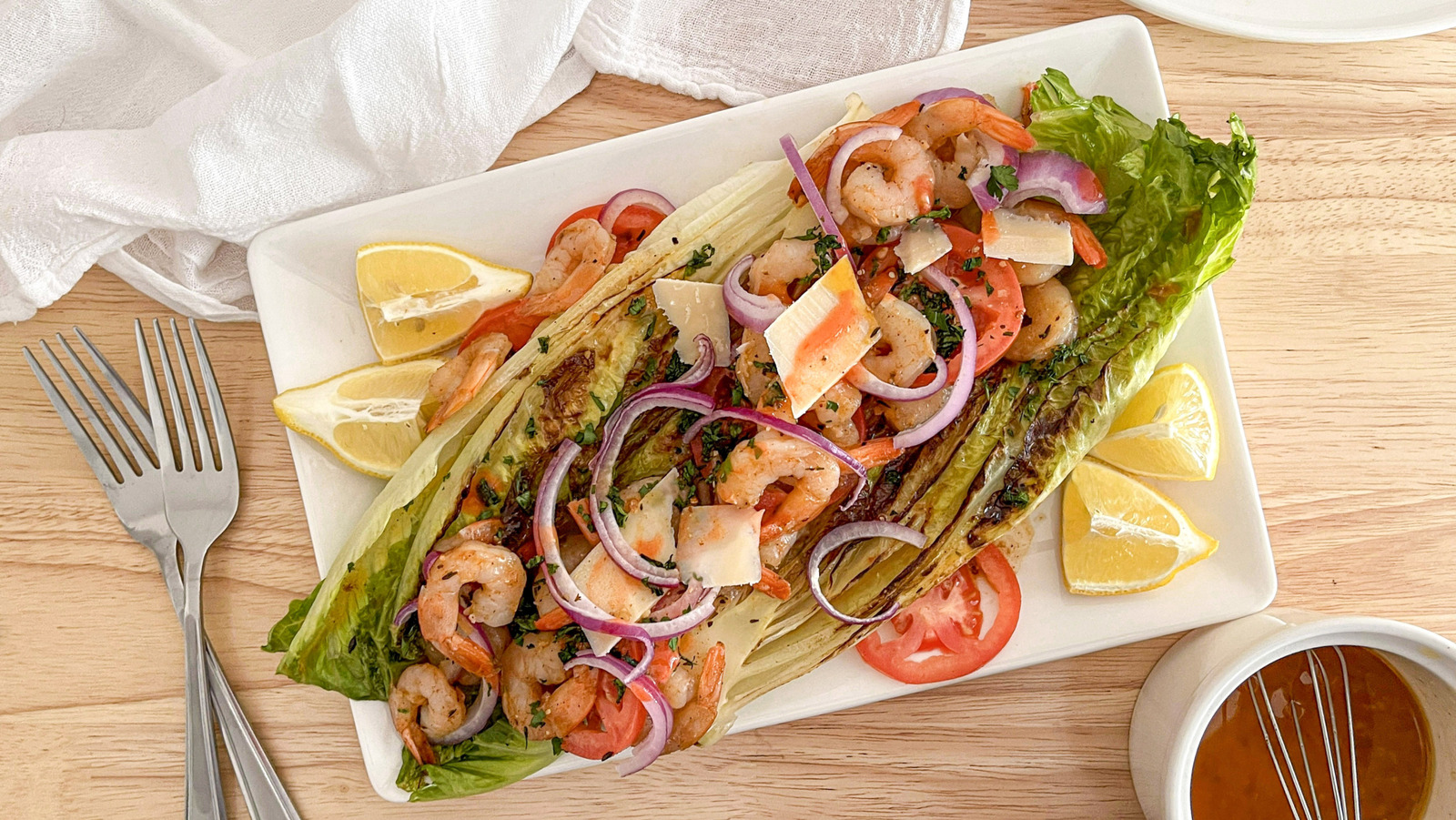 <a href="https://www.mashed.com/1821323/spicy-charred-creole-salad-recipe/" target="_blank">Spicy Charred Creole Salad Recipe</a>