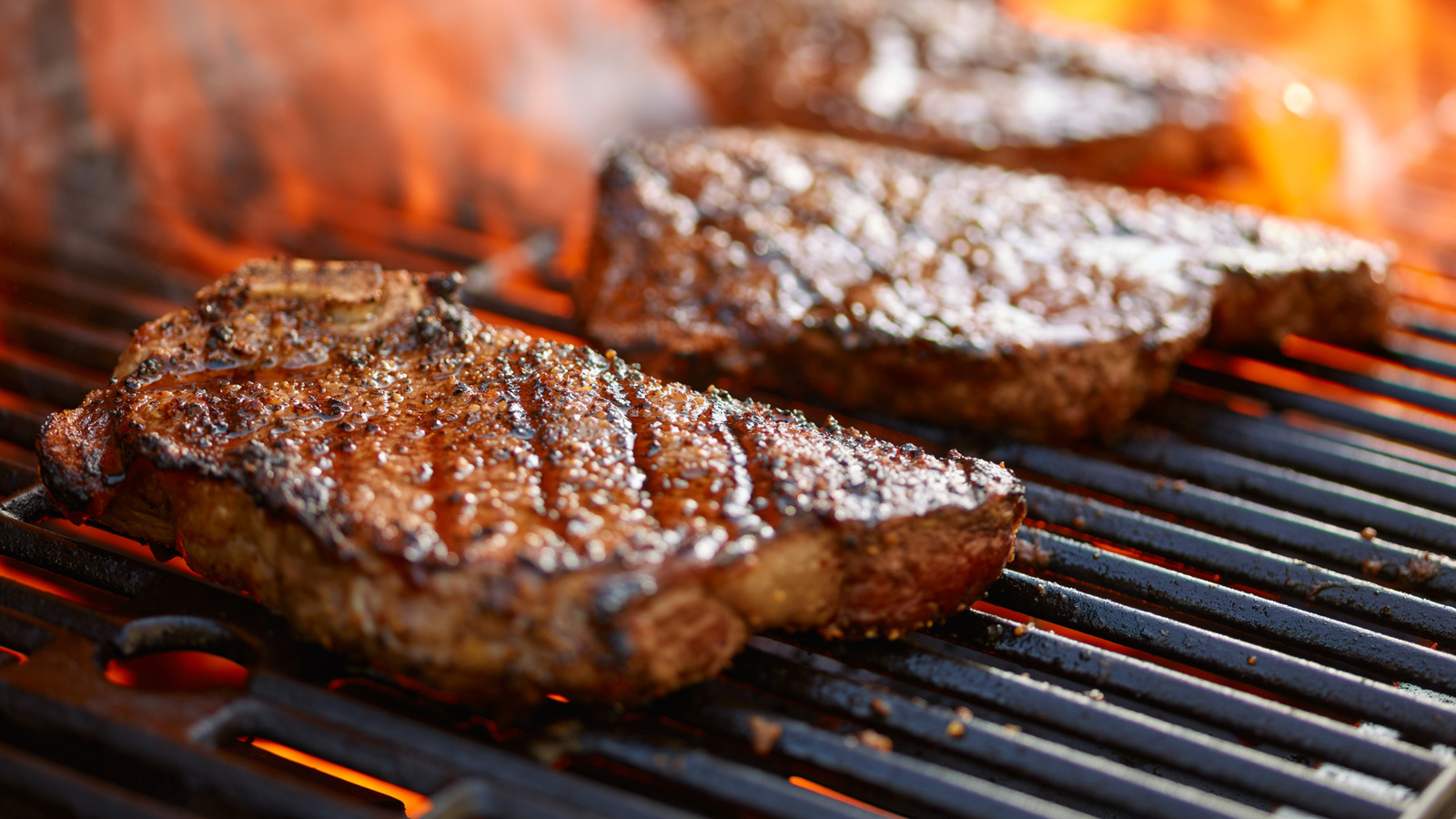 <a href="https://www.mashed.com/2124225/spicy-fruit-salsa-steak-topping/" target="_blank">Ditch Butter: Add This Vibrant Topping To Your Next Steak Instead</a>