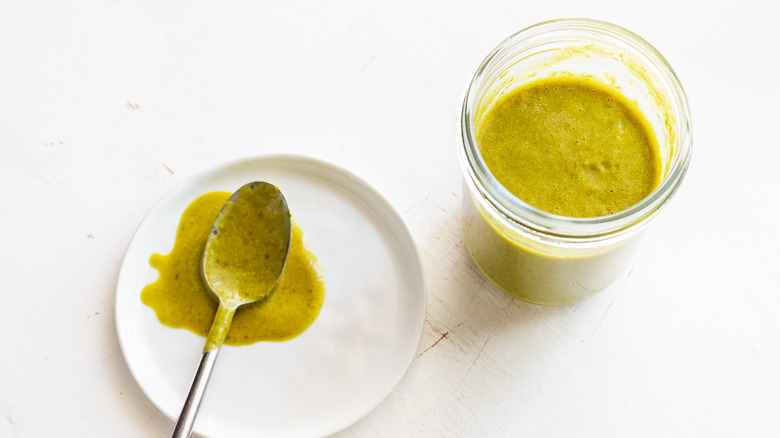 spicy green hot sauce