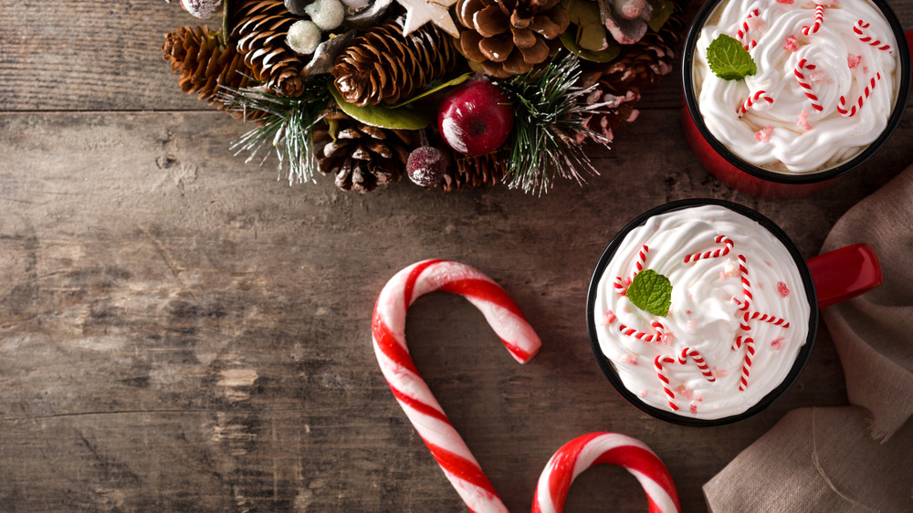 This Peppermint Sweet Cream Cold Brew Off The Starbucks Secret Menu Is  Christmas In A Cup