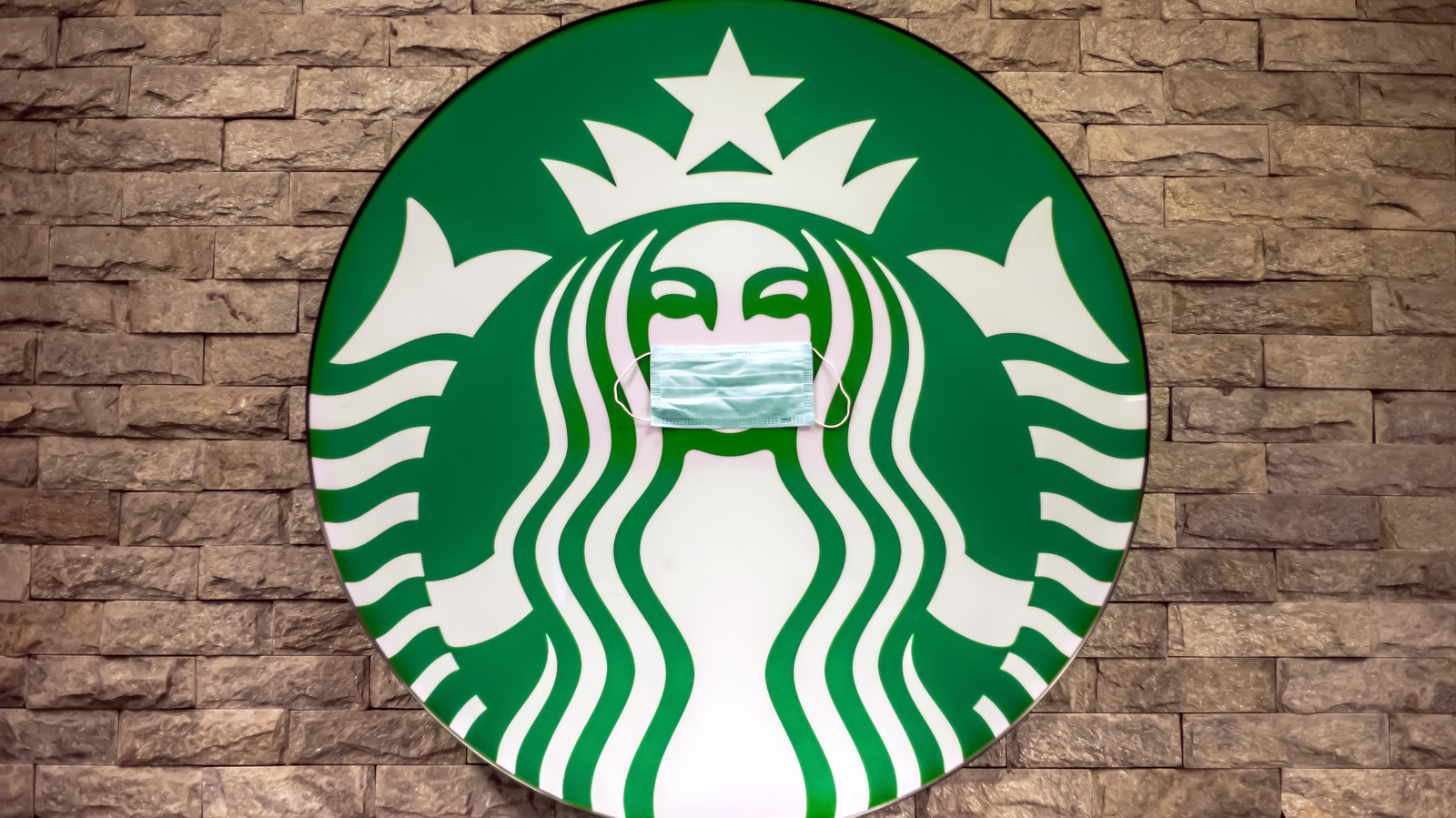 Starbucks Is Once Again Requesting All Customers Wear Masks