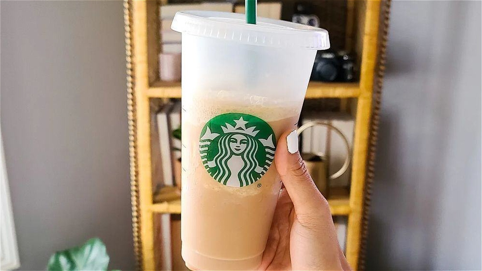 Starbucks rolling out $1 reusable plastic cups