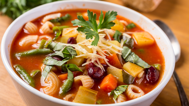 bowl of minestrone soup