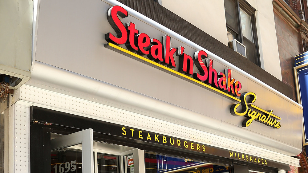 Steak 'n Shake restaurant 