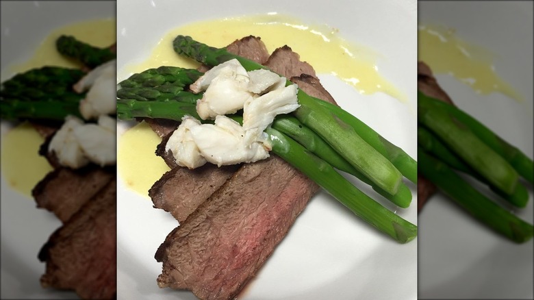 steak Oscar with asparagus
