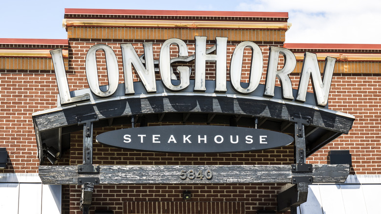 LongHorn Steak house sign at entrance