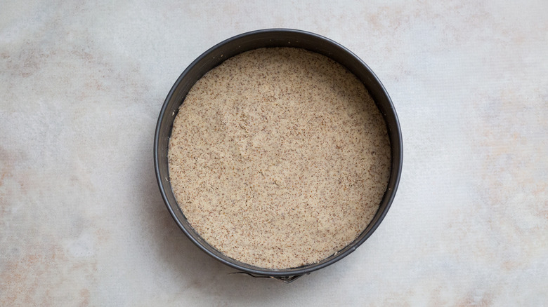 cheesecake crust in springform pan