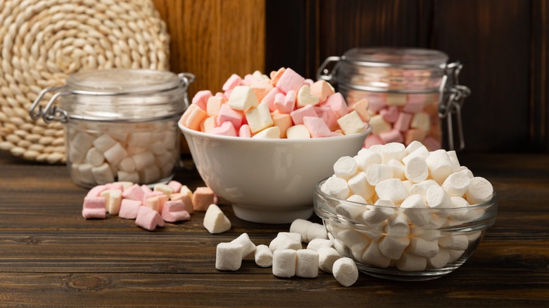 Bowls of different marshmallows.