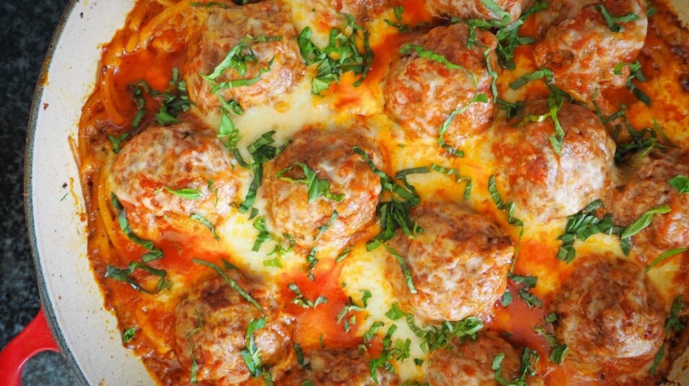 spaghetti meatball casserole