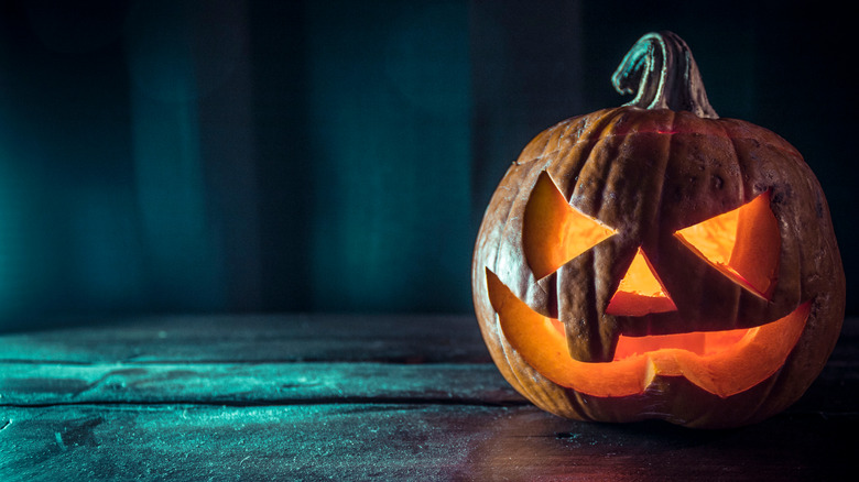 Creative Pumpkin Carving Ideas That Look Ghoulishly Good