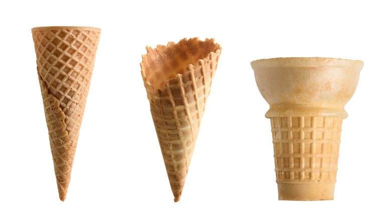 Various types of ice cream cones