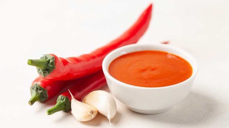 hot sauce with pepper