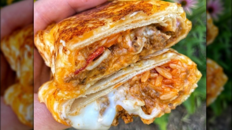 Taco Bell's Grilled Cheese Burrito