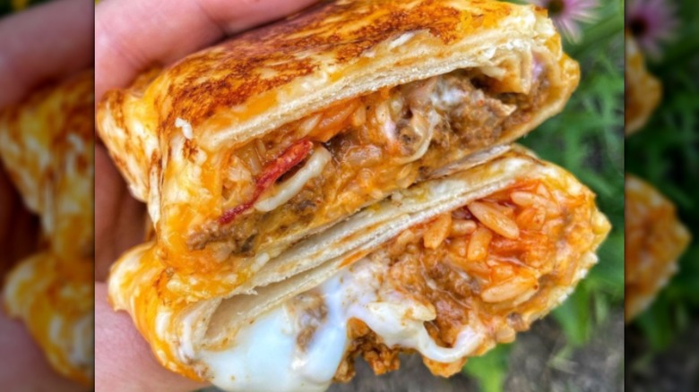 Taco Bell's Grilled Cheese Burrito