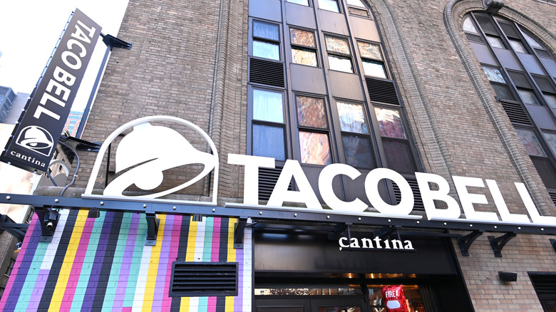 Taco Bell Cantina store front