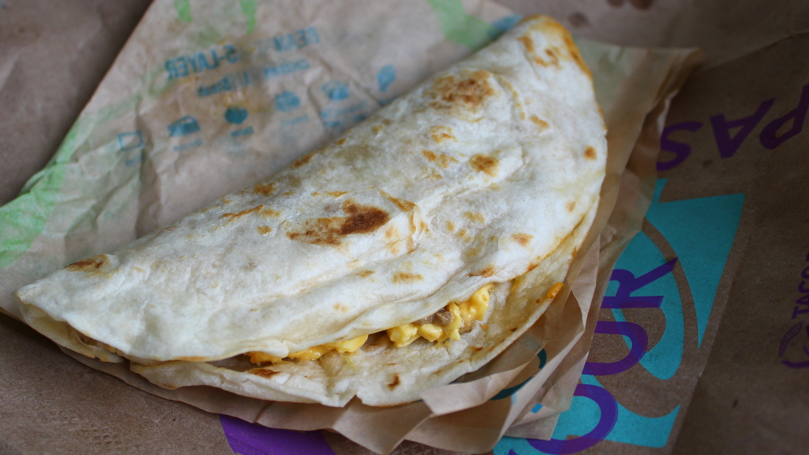 Taco Bell Toasted Breakfast Tacos Review You Need To Try Them While