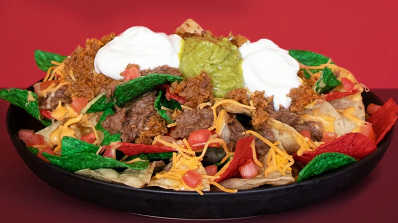 A platter of Taco John's Nachos Navidad