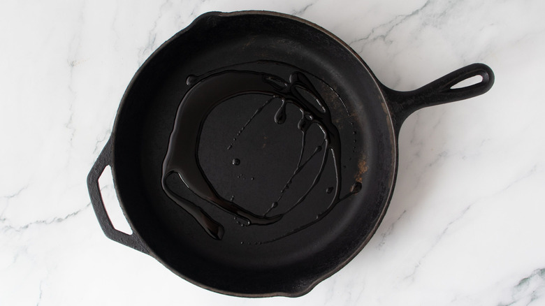 Oil drizzle in skillet