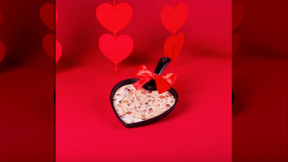 Reese's heart-shaped cookie skillet