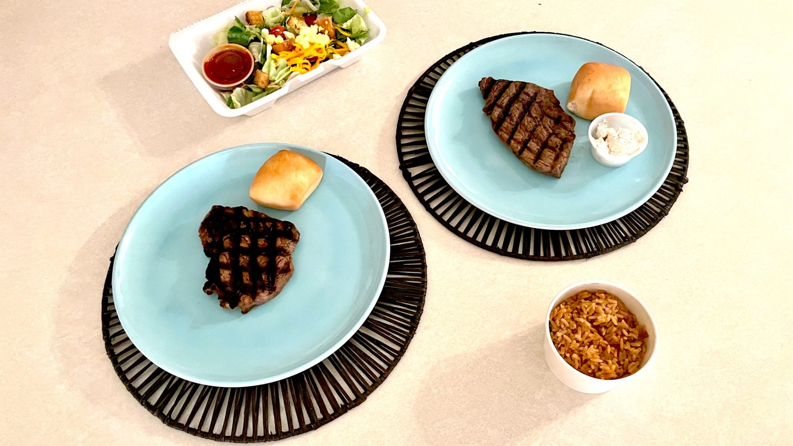 Texas Roadhouse Sirloin Vs New York Strip: How Do They Compare?