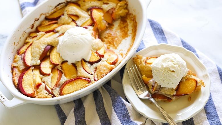 slice of peach cobbler