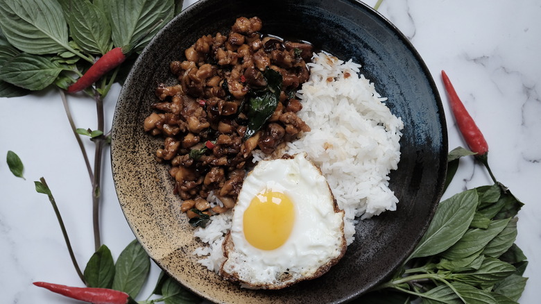 chicken and rice in bowl 