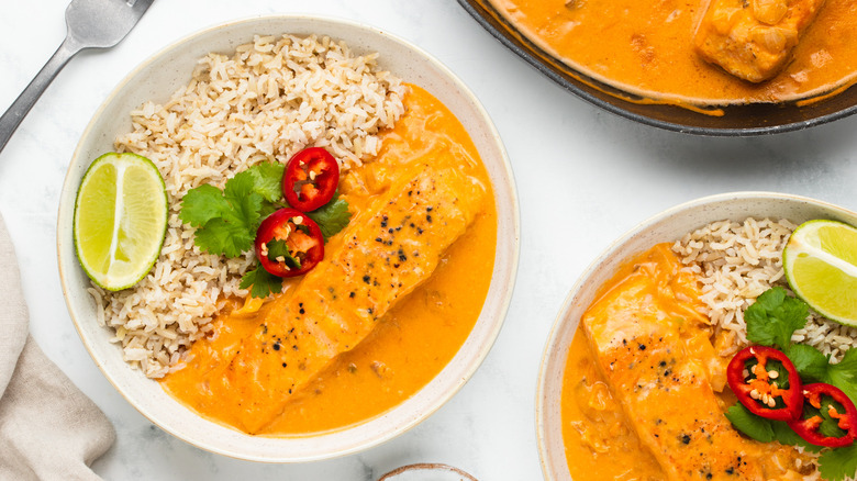 salmon curry with rice