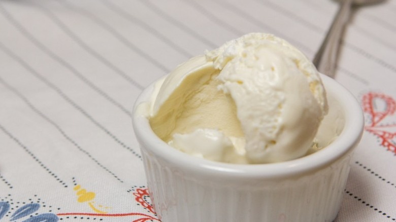ramekin with no churn ice cream